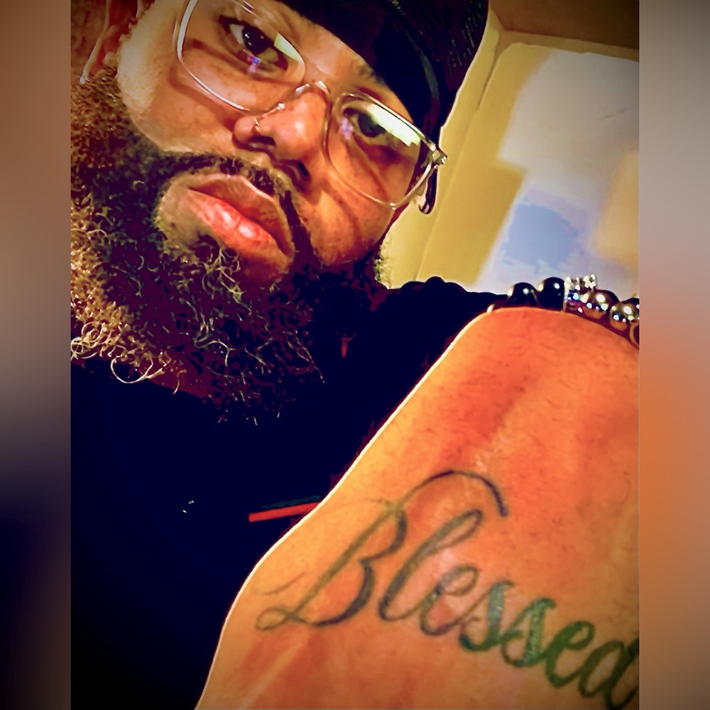 Meet your Posher, Lynwood